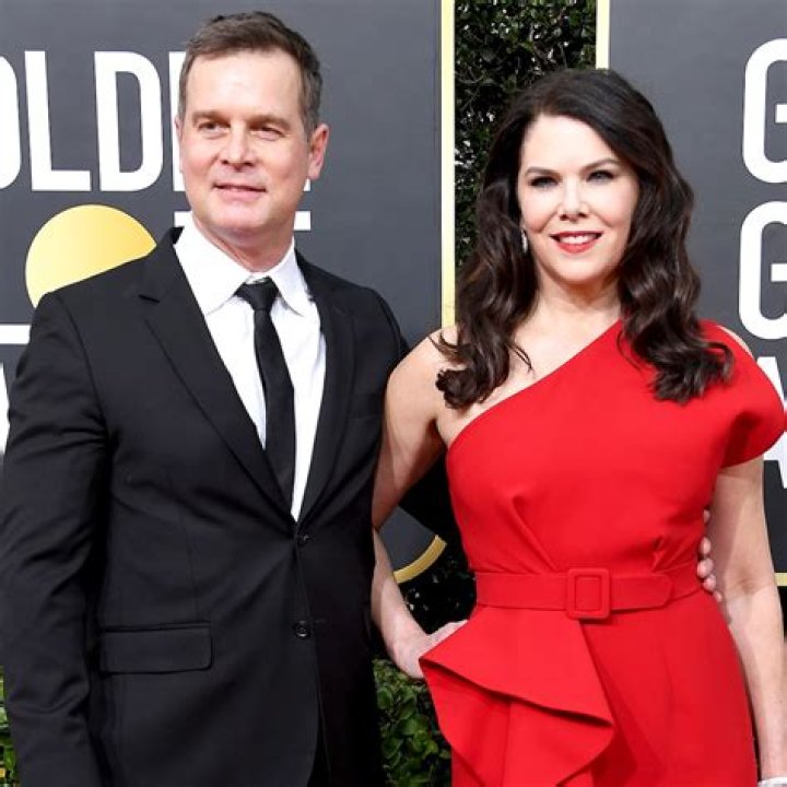 Lauren Graham and Her Journey as a Mother: Insights into Her Life with Kids