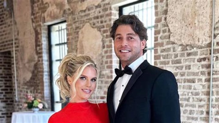 Who is Sam Hartman Dating? Unraveling the Mystery of the Rising Star's Love Life